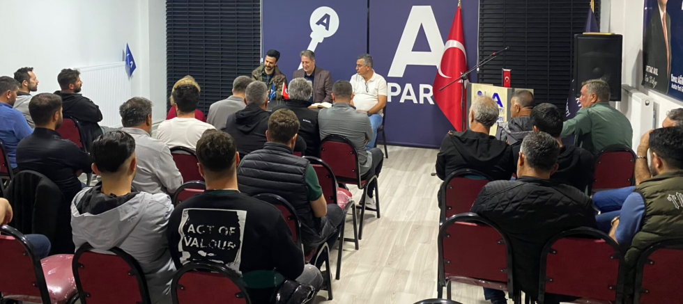 Başkan Ahmet Korkmaz: Erzincan gençlerini kaybediyor - GÜNDEM - İnternetin Ajansı