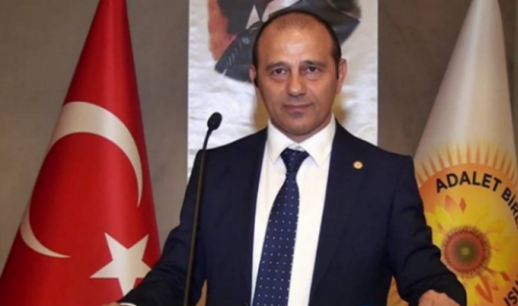 İrfan Uzun: Cumhurbaşkanı Adayı Oldum Çünkü Türkiye İki Seçeneğe Mahkûm Değildir - GÜNDEM - İnternetin Ajansı