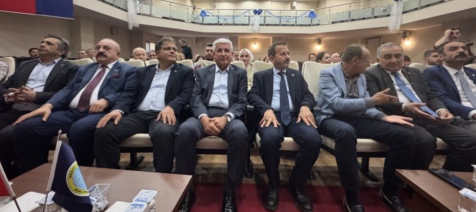 Mersin’de Yapay Zeka Zirvesi: Özgün Serhat Gündeş’ten İş Dünyasına Çarpıcı Gelecek Uyarısı - GÜNDEM - İnternetin Ajansı