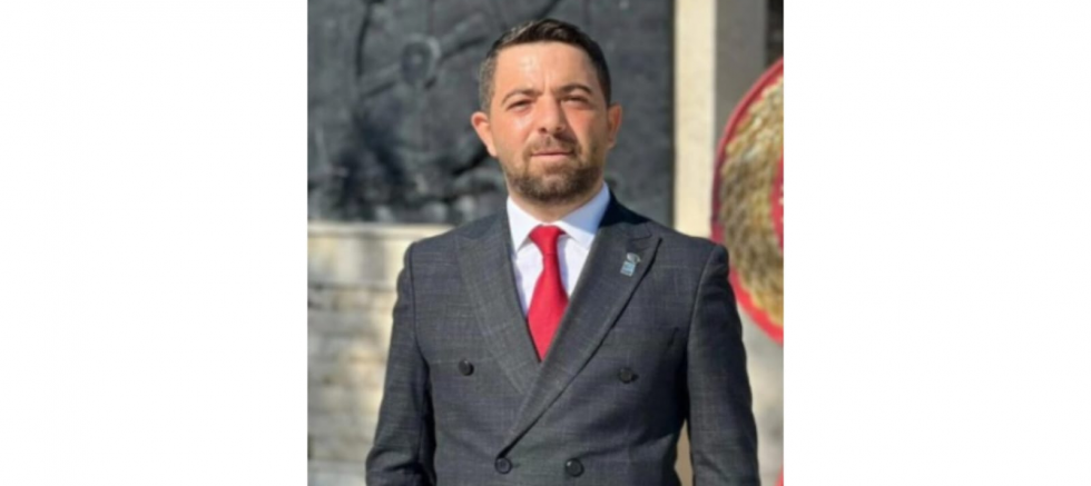 Yeni Partili Mesut Efe: 